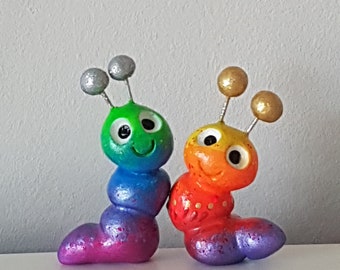 Regenbogen Raupe Figuren: Schreibtischfreunde aus Ton - 2er Set