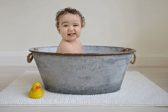 metal baby bathtub