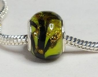 Perle de verre verte, motif noir scintillant doré, perle en verre de Murano, perle de verre européenne, bracelet à breloques européen et design avec noyau -925