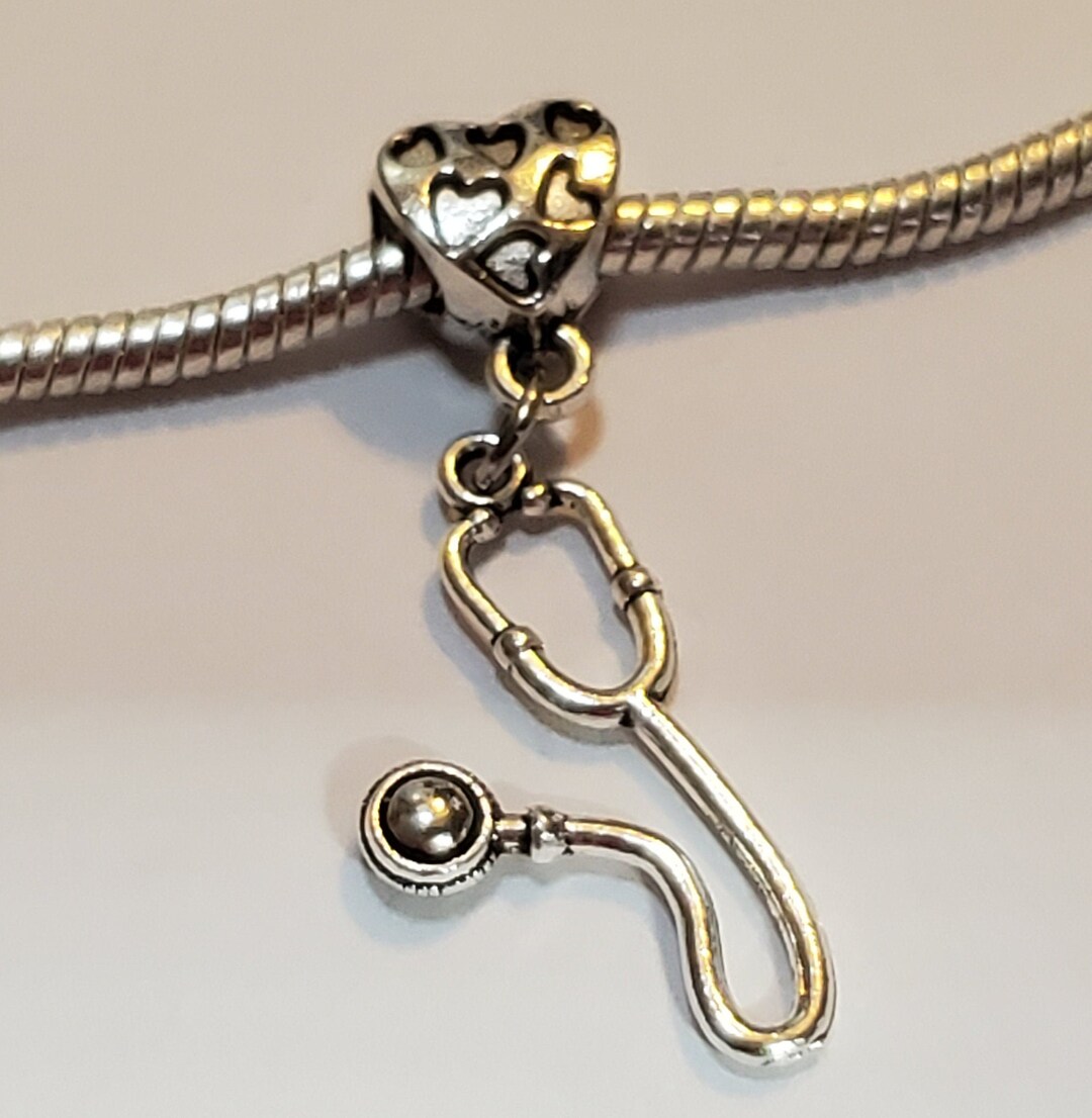 FUSTMW Nurse Gift Nurse Keychain RN Charm Nursing Graduation