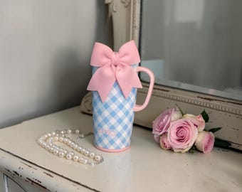 Brand New! Swig Insulated 24oz Tumbler in light blue gingham with removable pink bow - Stainless steel- Personalize