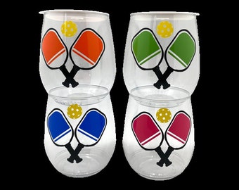 Pickleball stemless wine glasses, Set of 4 w/lids, 100% recyclable polymer - Perfect gift for any Pickleball player!