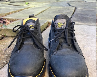 90s Dr. Martens // mens UK 8 = US 9