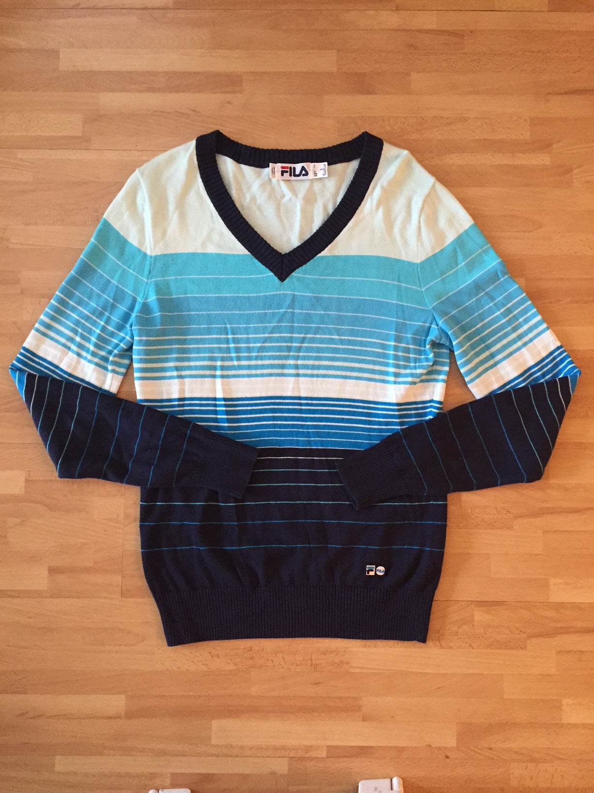 fila v neck sweater