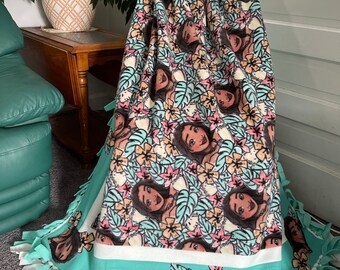 MOANA FLEECE BLANKET