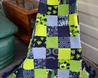 PATCHWORK FLEECE BLANKET