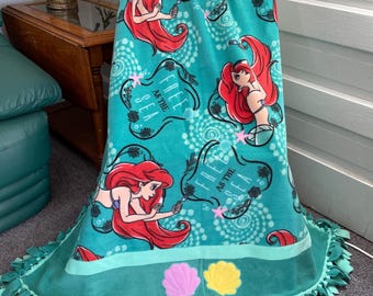 LITTLE MERMAID ARIEL Fleece Blanket