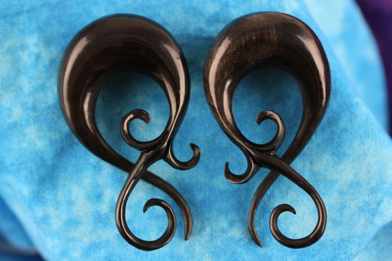 13 on sale gauge earrings