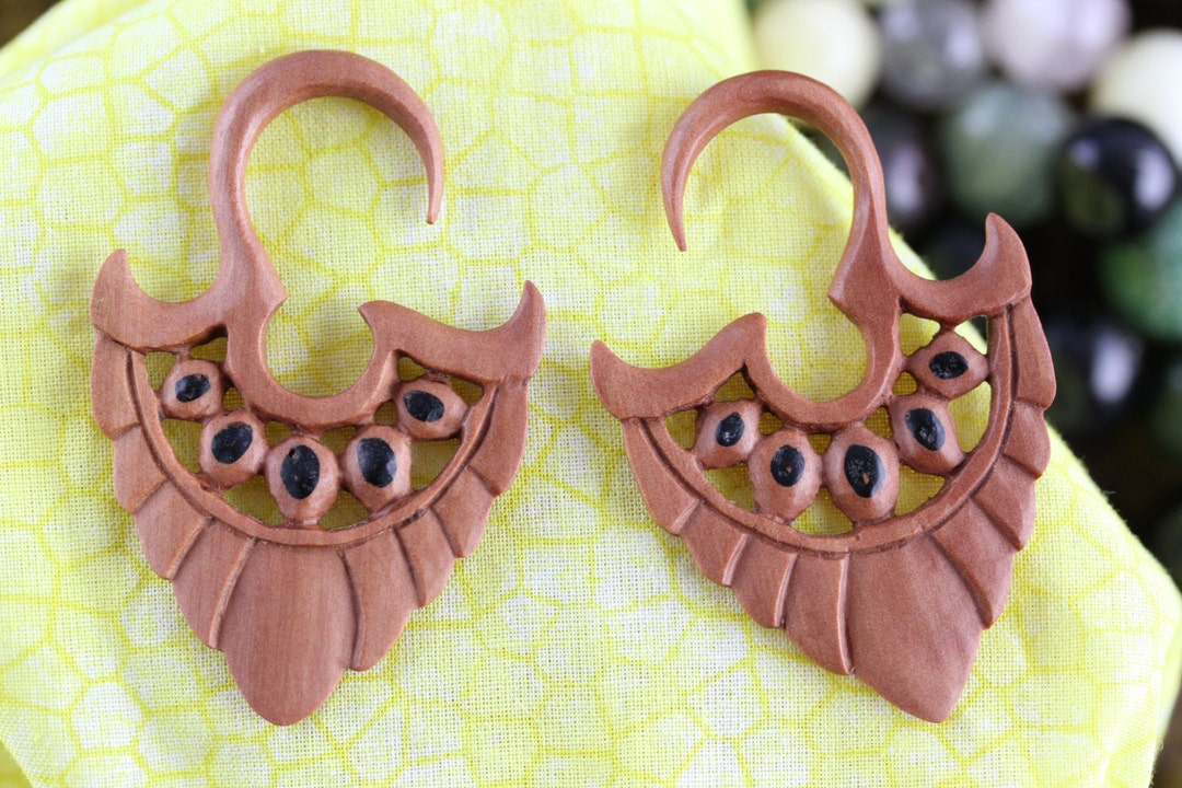 6g Wood Ear Plug Hangers 4mm Carved Wood Plug Hanger 6 Etsy