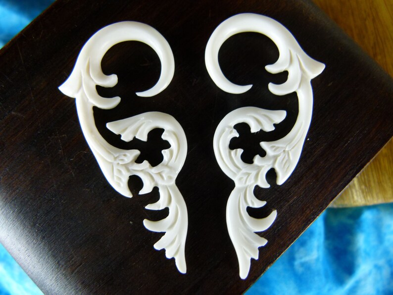 Bone Stretching Hanging Earrings Bone 4mm 6 gauge Earring White Tribal 4 mm Bone Earrings C023 image 3