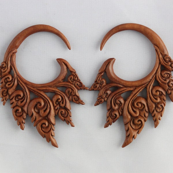 Mystic Leaves Carved 8g wooden Plugs - 3 mm Hanging gauges for Stretched Ears - 8 gauge Stretch ear wooden 3 mm hanging plugs - A062