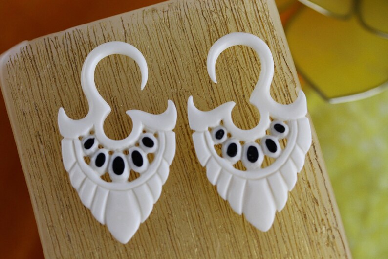 Stretching Plug Earrings 3mm Plugs 8 Gauge White Hangers for Etsy