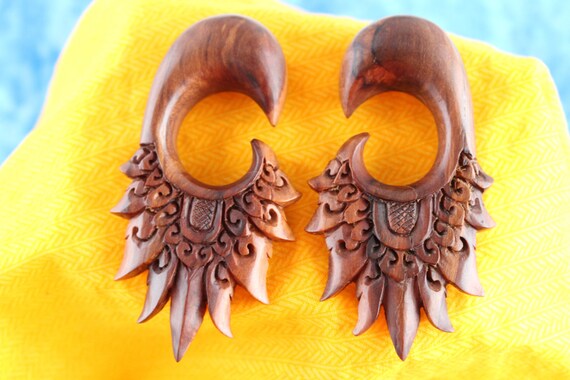 Wooden plug earrings outlet