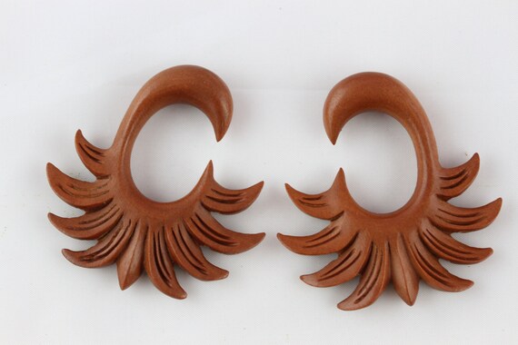 8mm Aztec Feather Earrings 0 Gauge Sawo Wood Plugs Carved 0 Gauged