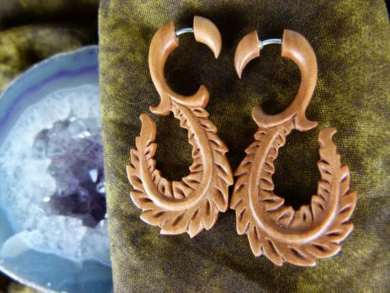 Fake feather earrings deals
