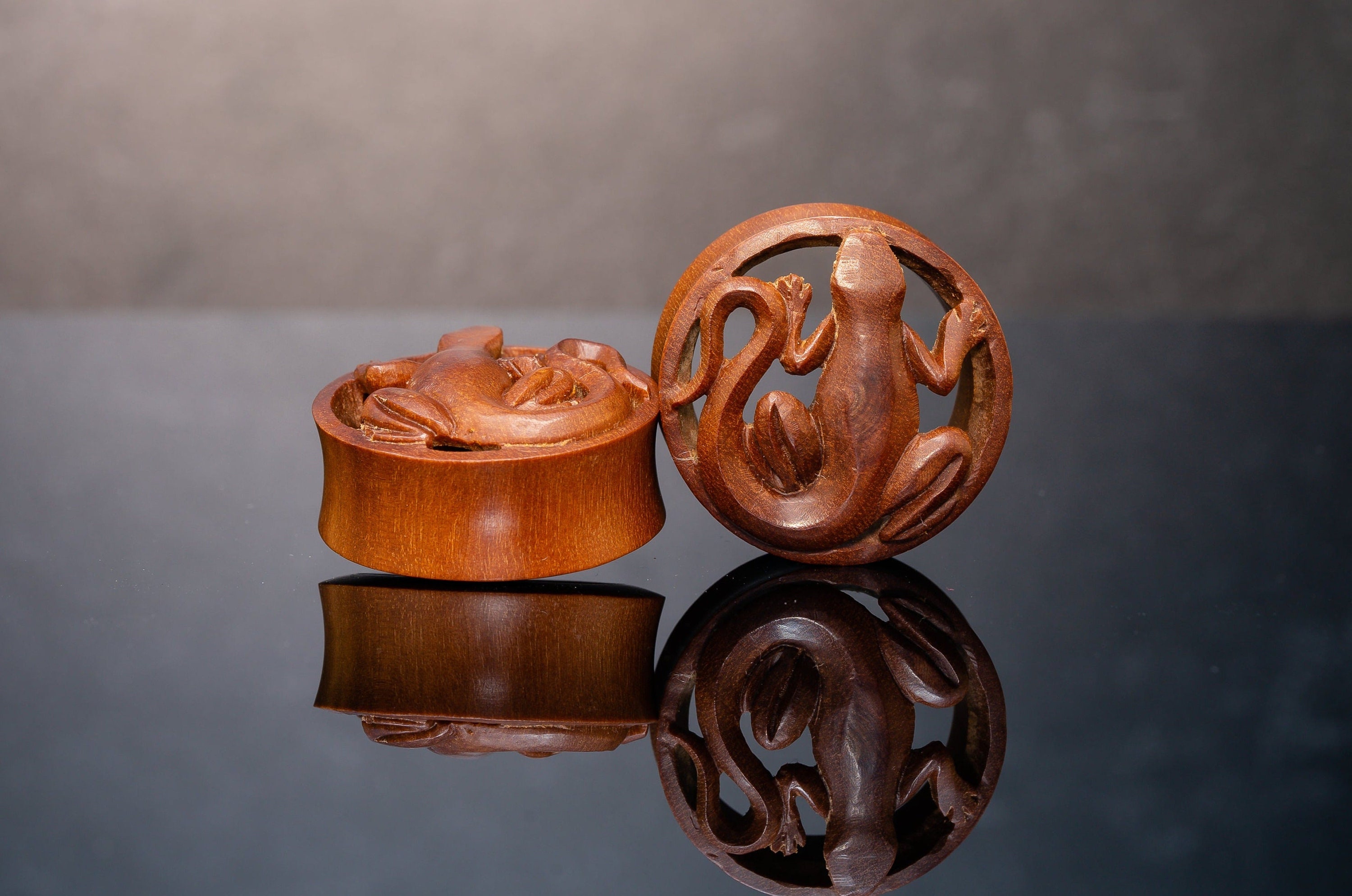 Lizard Plug Hand Carved Wood Gecko Lizard Plugs (pair) - PA02 - Etsy