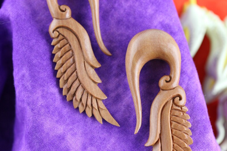 14 mm Stretching Earrings 916 Wooden Dragon Wing Plug Earrings A042 Stretch Earrings 14mm Dragon Wings