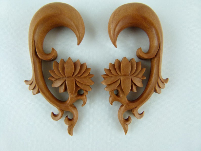 13mm Wood Lotus Flower Earrings Wooden Brown Lotus 1/2 - Etsy