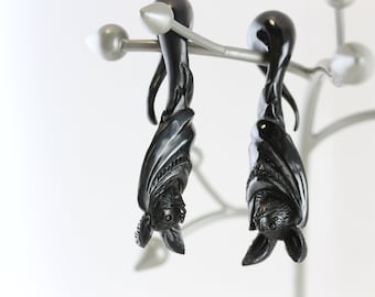 Bat Twisting Hanging Plugs (Pair) - B046