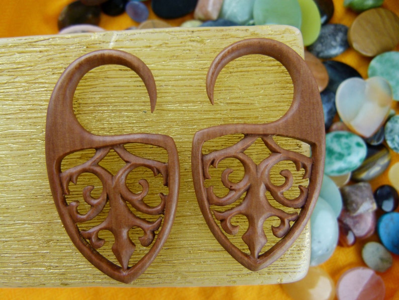 4mm sawo wood stretching Earrings 4mm stretched ears *A040 6g Stretch Earrings 6 gauge 4 mm Stretch Earrings 6g Stretched ears