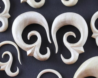 Wood Plug Hangers (Pair) - E002