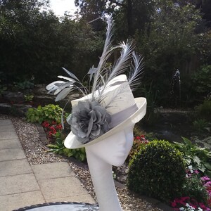 Ivory, Silver hat for weddings, mother of the Bride headpiece. Royal Ascot Hat. Occasion Fascinator. Kentucky Derby, Melbourne Cup