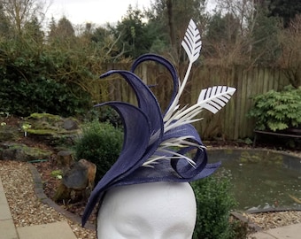 Navy Blue Ivory Hatinator.Wedding Hat.Mother of the Bride Hat.Royal Ascot Hat.Ladies Day.Kentucky Derby Fascinator.Melbourne Cup