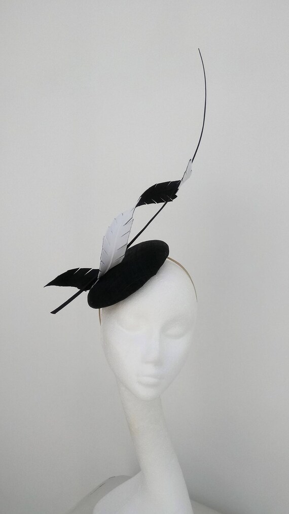 Black and White Fascinator. Button 