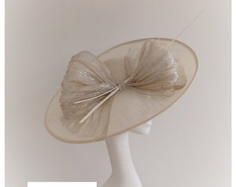Ivory Hatinator, Silver Hat, Ivory Hat, Wedding Hatinator, Ladies Day Fascinator, Mother of the Bride, Kentucky Derby, Royal Ascot Hat,