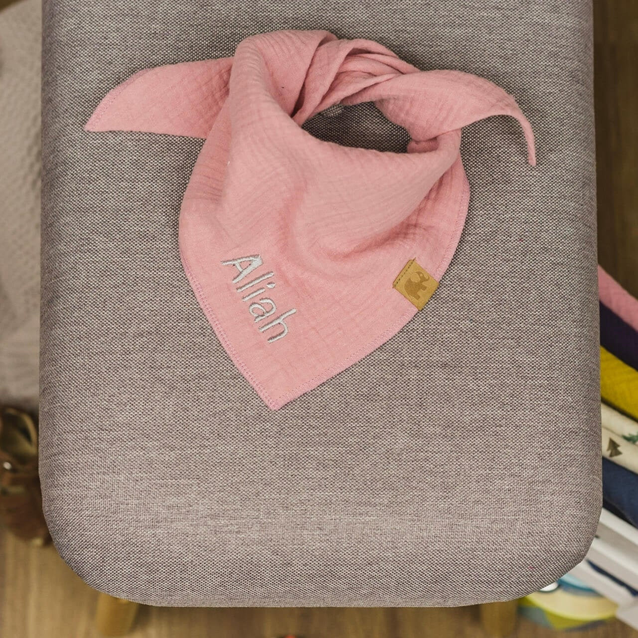 Free selection of colors colorful triangle scarf muslin cloth burp cl…