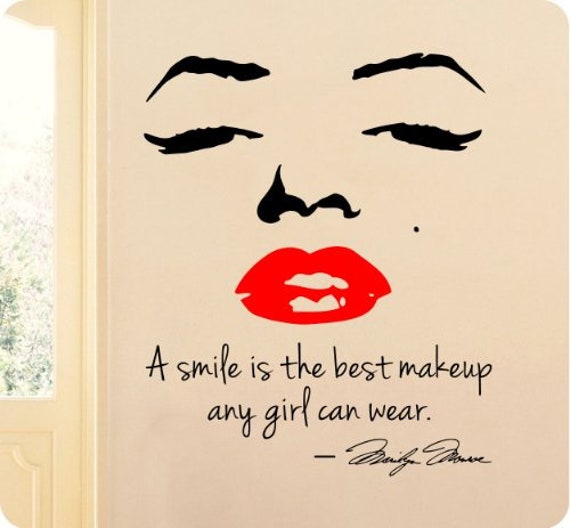 24 Smile is the Best Any Girl Wear Marilyn -