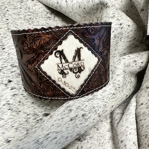 Deluxe Embossed Leather with A Diamond Shape Inlay Cowhide Personalized