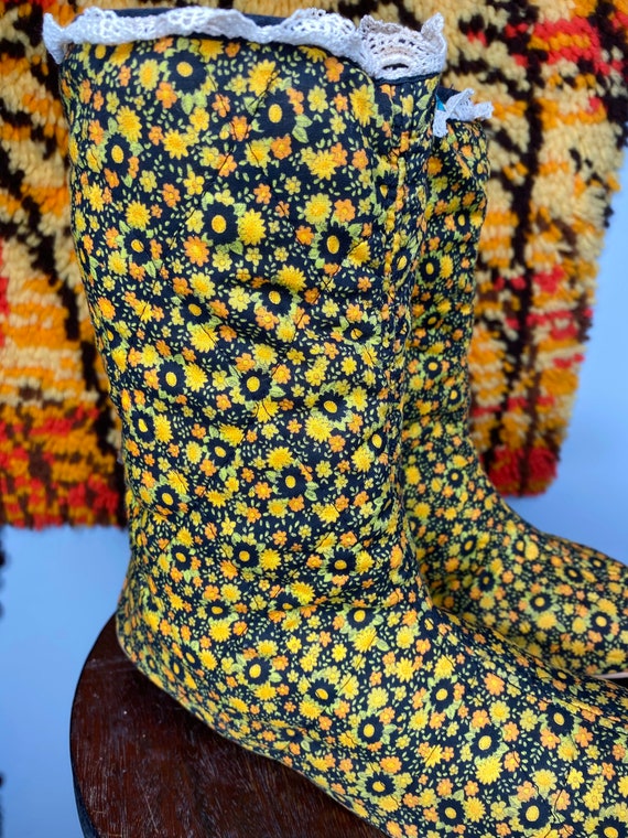 1970s Quilted Slipper Booties - image 5