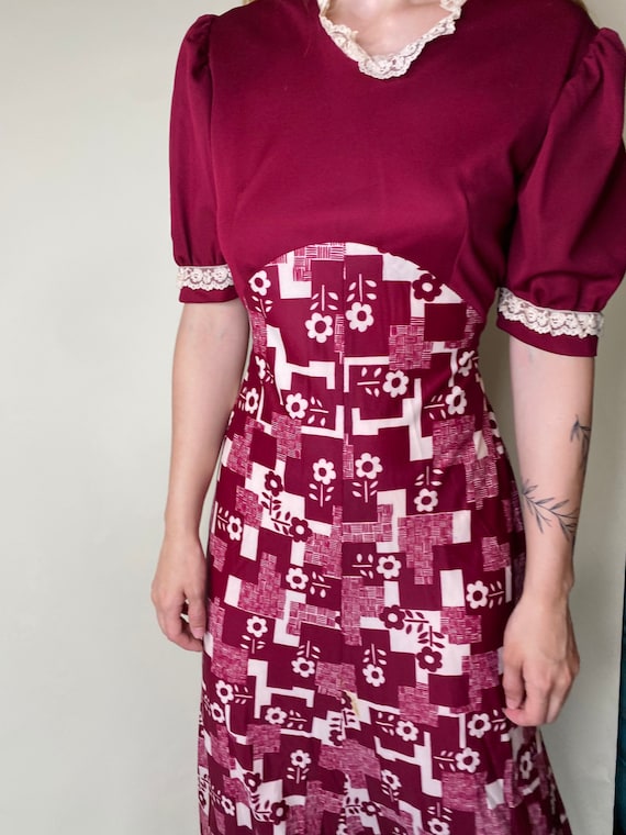 1970s Floral Maxi Dress - image 2