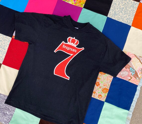 Vintage 1980s Seagrams 7 Whiskey T-shirt