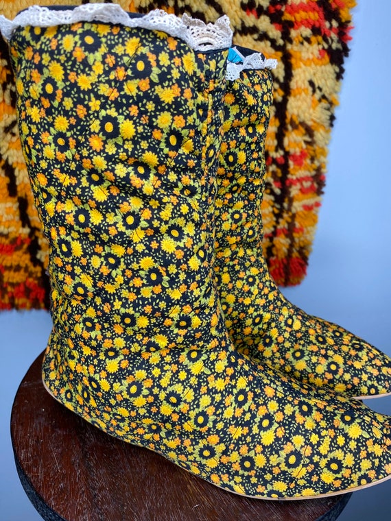 1970s Quilted Slipper Booties - image 2