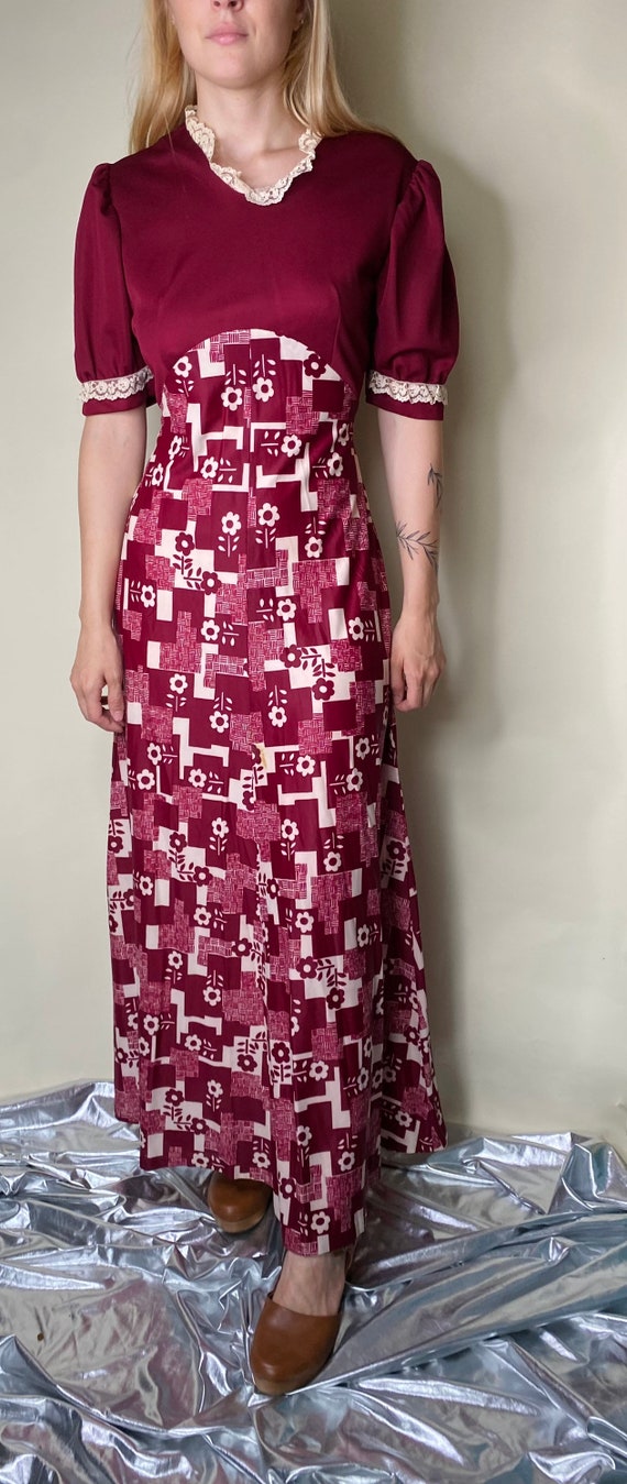 1970s Floral Maxi Dress - image 3