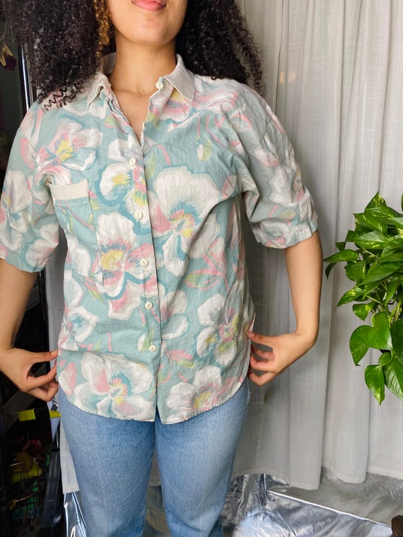 1980s Pastel Hawaiian Shirt - image 4