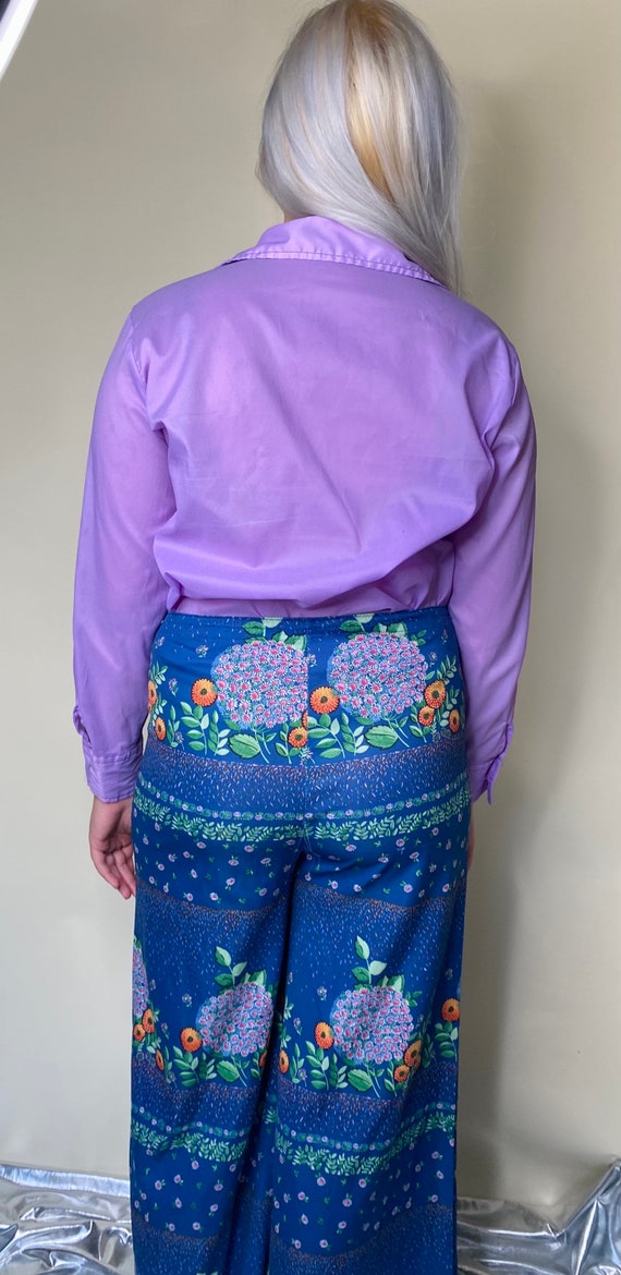 1970s Palazzo Floral Pants - image 5