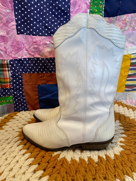Vintage Cowgirl Boots (8)