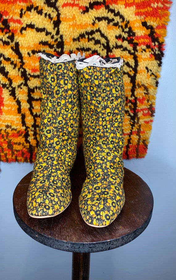 1970s Quilted Slipper Booties - image 3