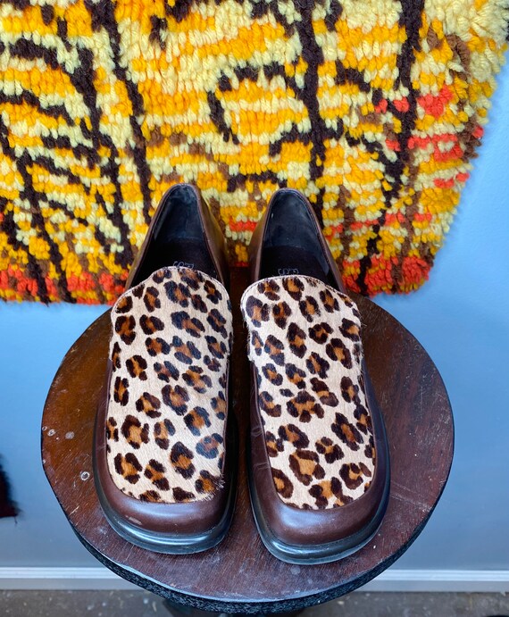 90s Leopard Loafers - image 4