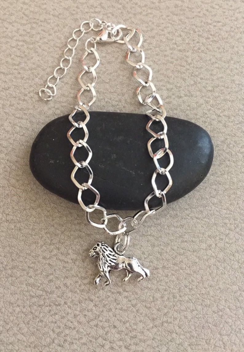 Silver Lion Bracelet Leo Zodiac Bracelet Silver Plated Lion Charm Leo Lion Bracelet Lion Jewelry Jungle Safari King