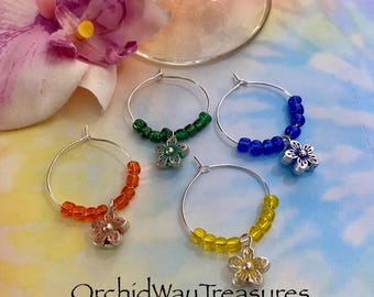 Wine Glass Charms Set of 4 Flower Beaded Wine Charms Bar Accessories Garden Party Floral Stemware Markers Wine Lover Gift
