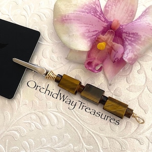 Multi-Use/ATM Clip Tiger Eye Gemstones Bracelet Helper Credit Card Clip Debit Card Puller Card Grabber Gold Wand Clip Long Nail Saver