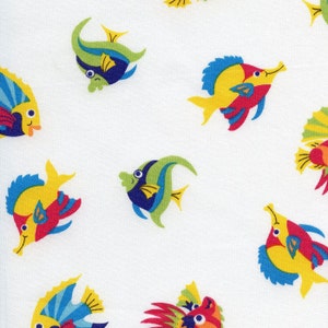 幅60インチの明るい魚のピケ生地、Fabric Finder 342 ホワイトコットン生地、1ヤードあたり