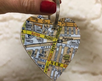 Personalised Map Keyring • Wooden Map Keyring • Small Token Keyring • Location Gift • New Home Gift • Location Keychain • Map Keychain