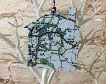 Christmas Tree MAP Hanging Ornament • Personalised Map House Gift •  Wooden hanging house •  • Christmas tree decoration • New Home, Wedding