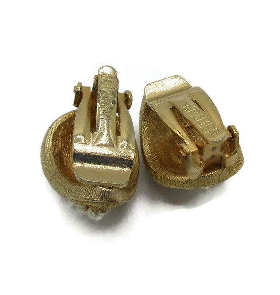 Kramer Gold Tone Pearl Design Earrings Clip Ons E… - image 2