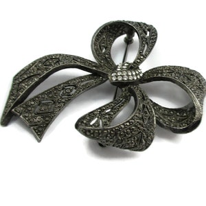 Oscar De La Renta Black Rhinestone Brooch Pin Statement Jewelry Designer Haute Couture Runway Statement Estate Costume Vintage Signed Paula